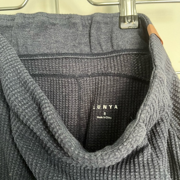 Lunya Restore Thermal Legging - Picture 4 of 6